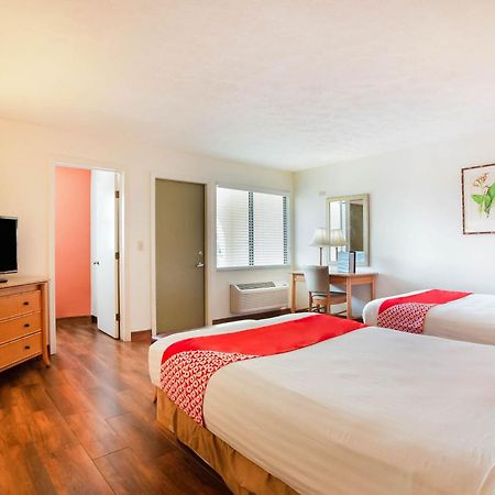 Oyo Waterfront Hotel- Cape Coral Fort Myers, Fl Exterior foto