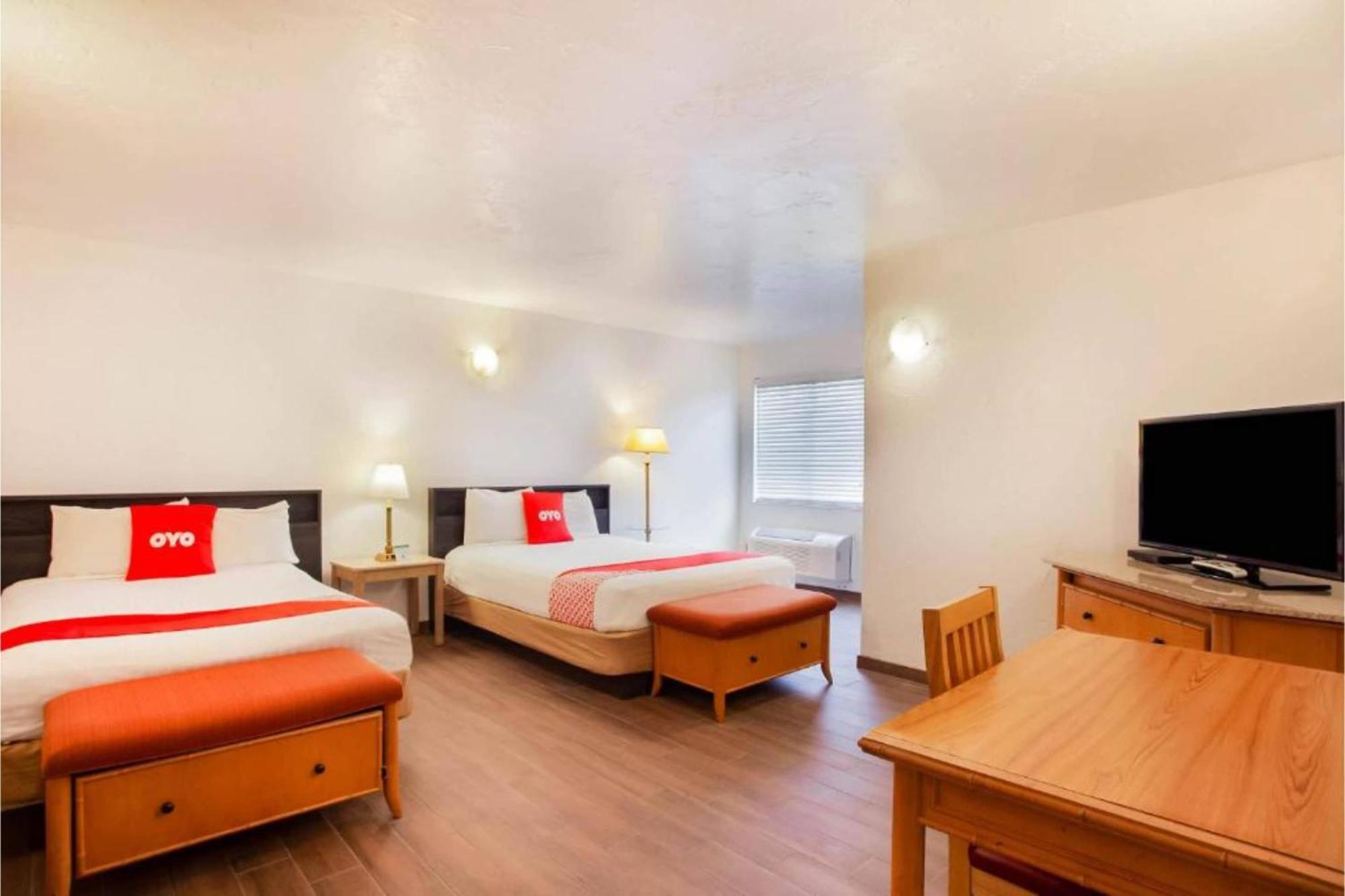 Oyo Waterfront Hotel- Cape Coral Fort Myers, Fl Exterior foto