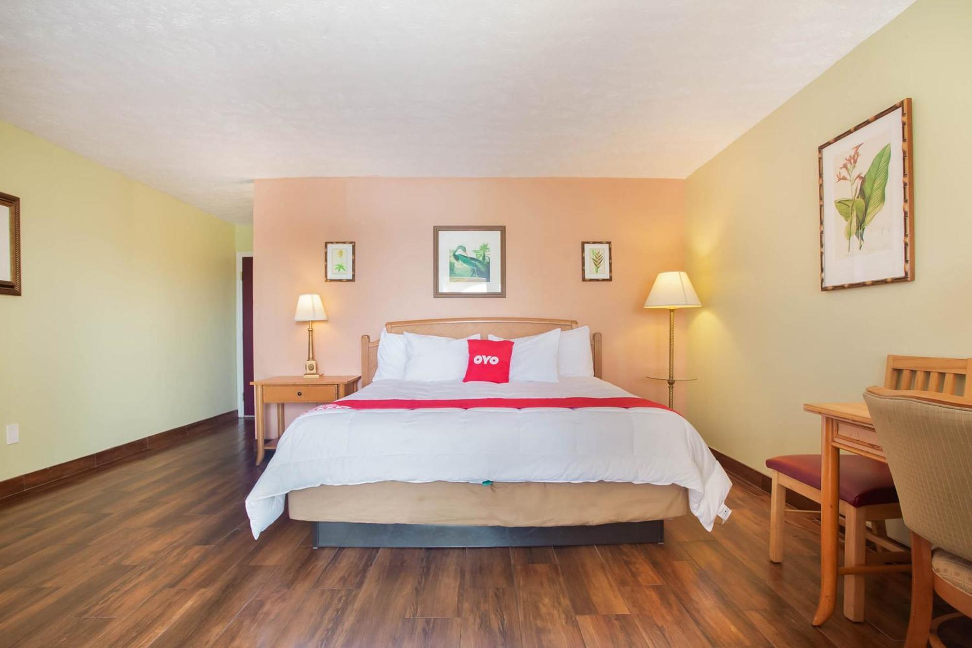 Oyo Waterfront Hotel- Cape Coral Fort Myers, Fl Exterior foto