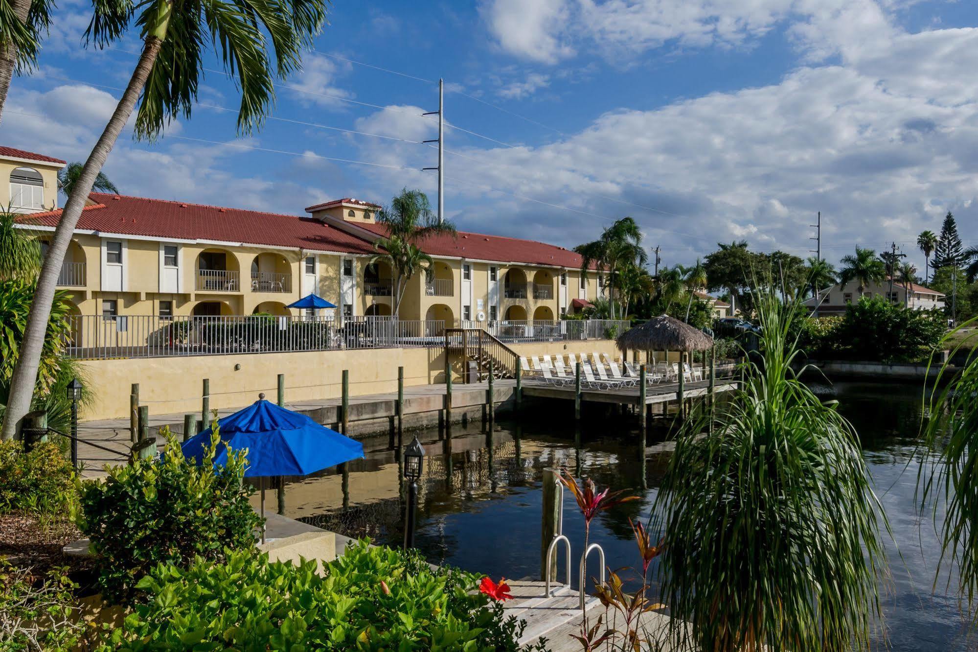 Oyo Waterfront Hotel- Cape Coral Fort Myers, Fl Exterior foto