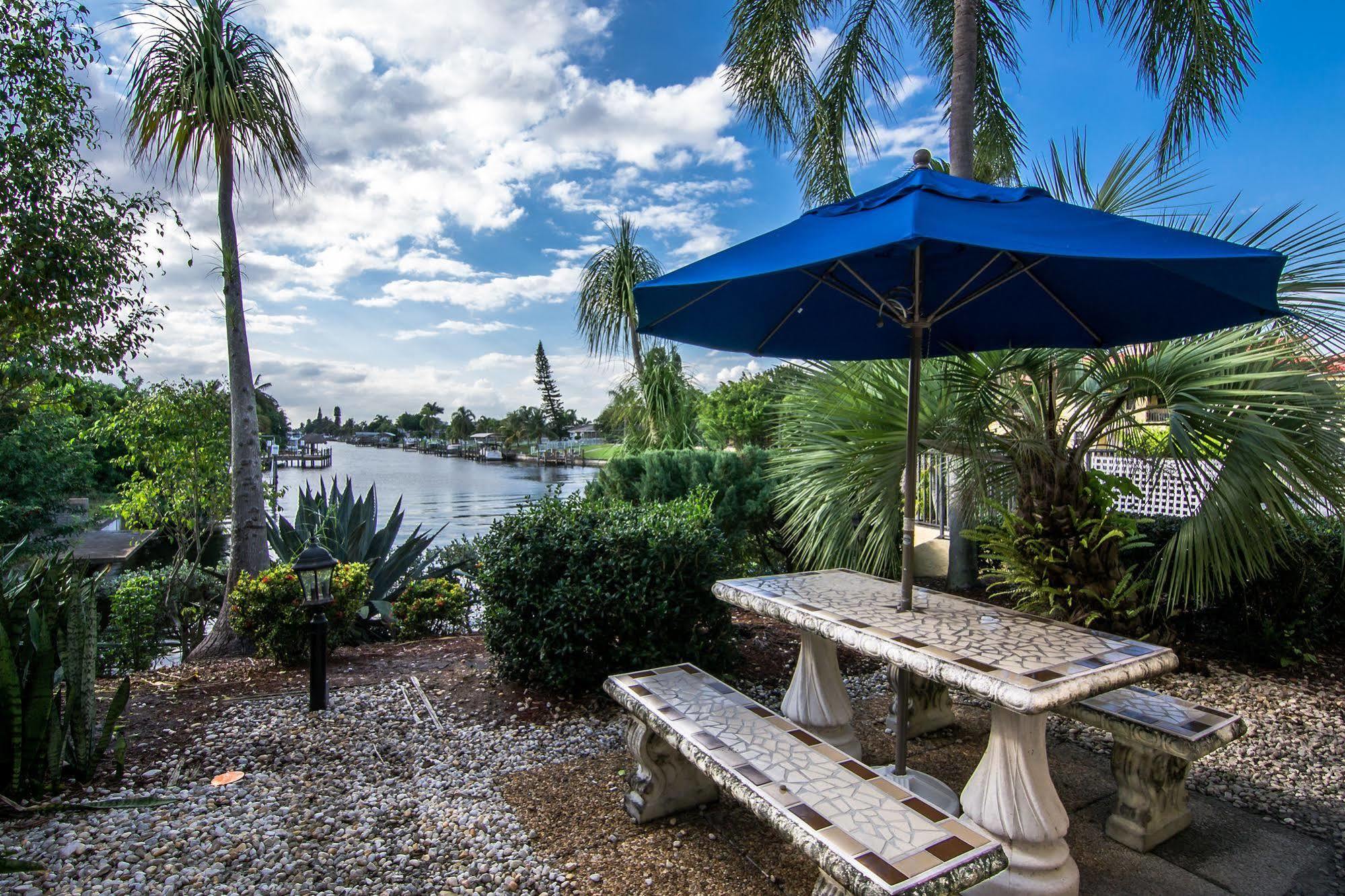 Oyo Waterfront Hotel- Cape Coral Fort Myers, Fl Exterior foto